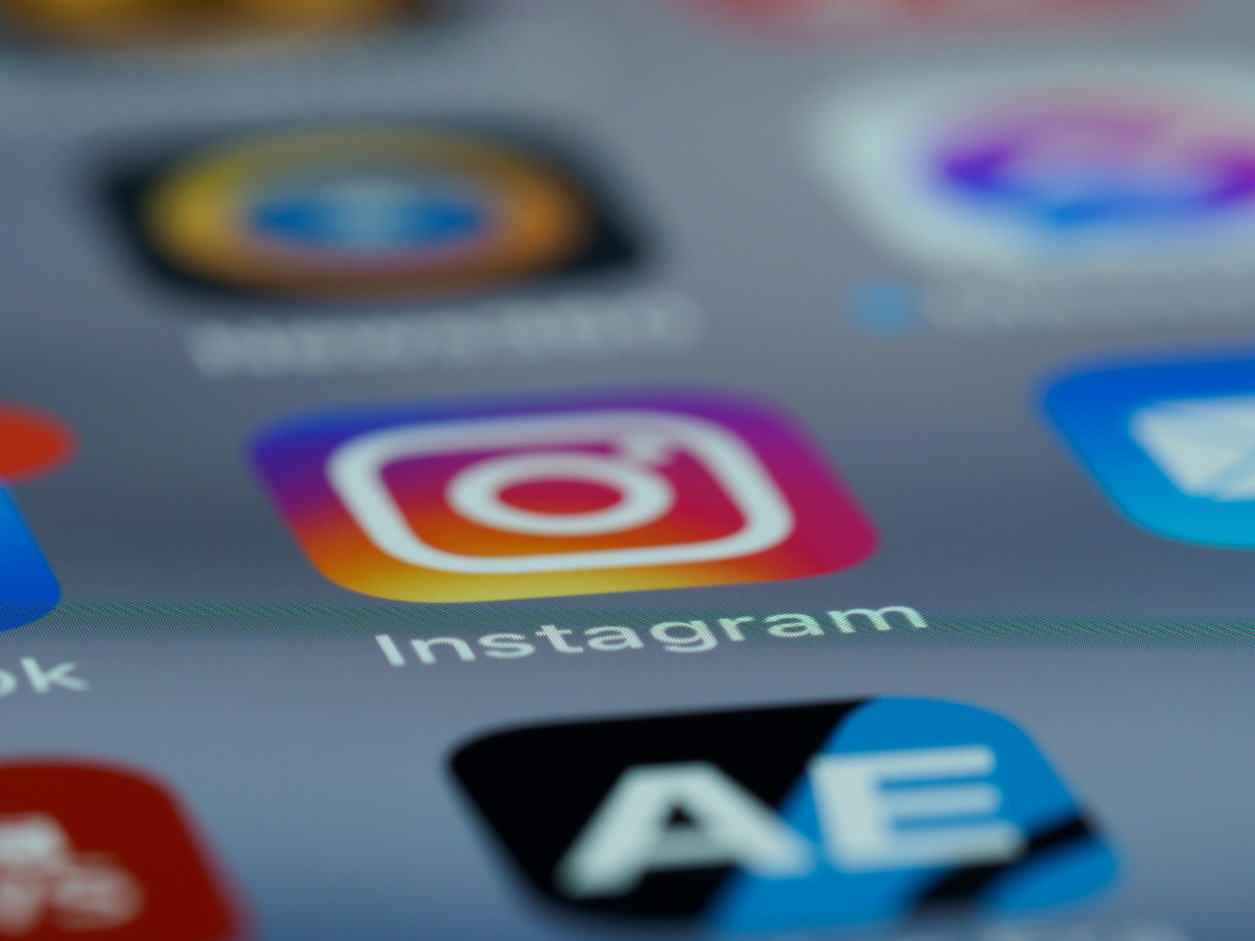 インスタフォロワー買うことでアカウント信頼性アップ！